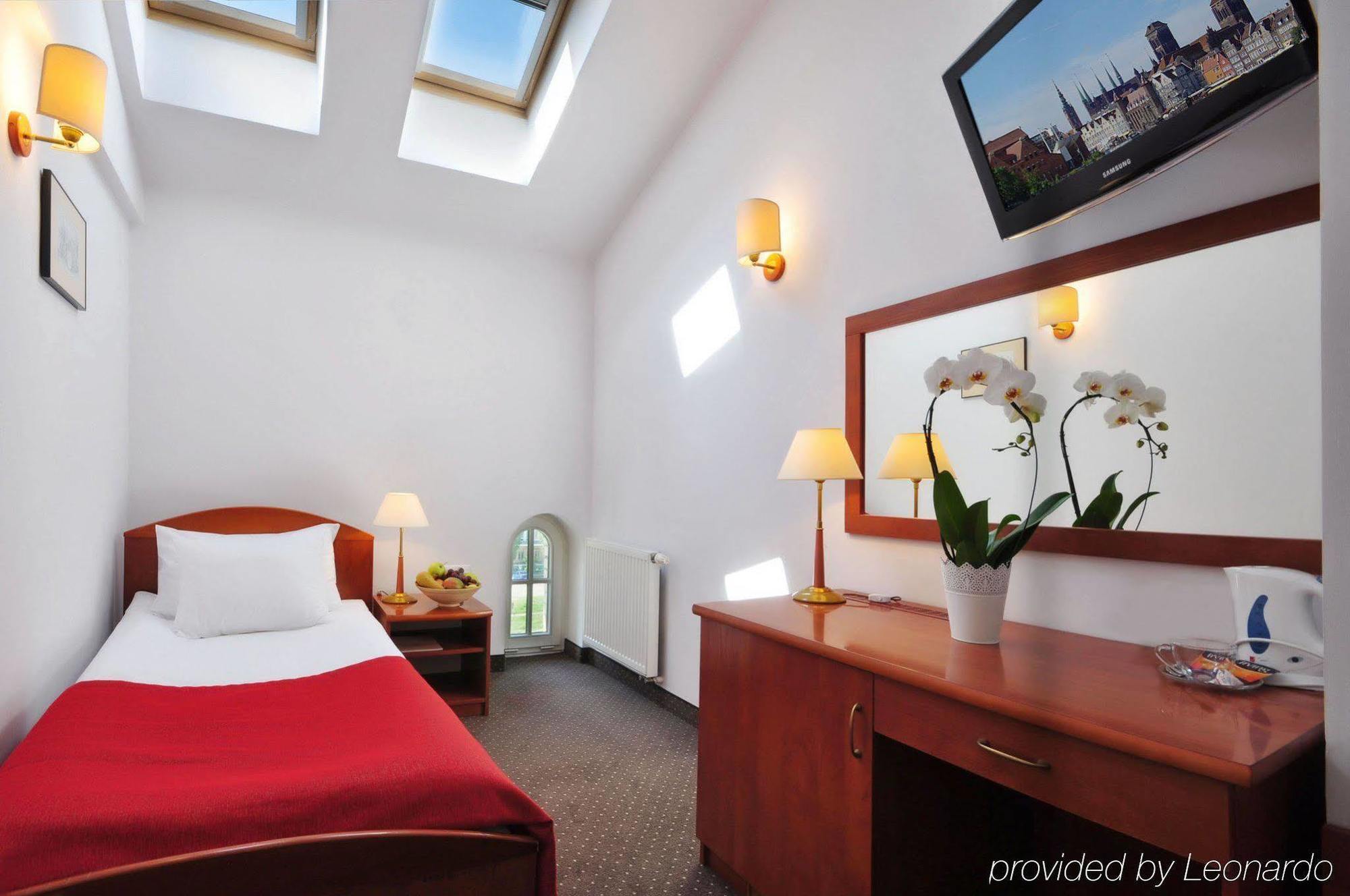 Dom Muzyka Aparthotel กดัญสก์ ภายนอก รูปภาพ